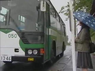 The bussi oli joten maksamatta - japanilainen bussi 11 - ystäville mennä villi