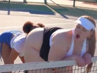 Mia dior & cali caliente ametnik fucks kuulus tennis mängija lihtsalt pärast ta won a wimbledon