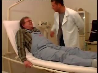 Mlada medicinska sestra danielle s star bolnik, seks film 51