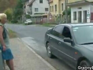 Tineri amice ponturi în sus și breton lonely bunicuta: gratis murdar video 67