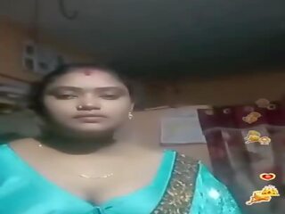 तामिल इंडियन बीबीडबलियू नीला silky blouse जीना, डर्टी क्लिप 02