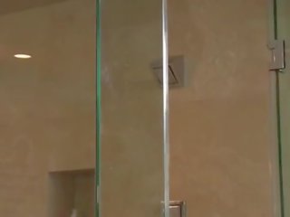 Masseuse stunner shower blowjob