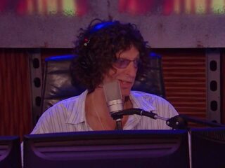 21 år gammel kasia rabbit blir farted på howard stern.