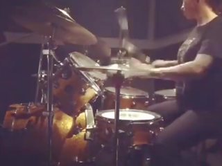 Felicity feline drumming ב נשמע studios