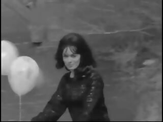 Безсрамен шорти 4 1960s - 1970s, безплатно x номинално видео 9а | xhamster