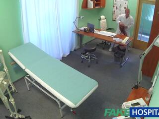 Fakehospital expert cures inviting pacient cu o greu pula | xhamster