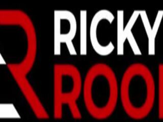 Rickysroom au-delà la sens de sight avec kira noir